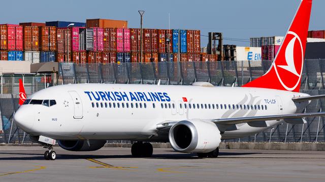TC-LCF::Turkish Airlines